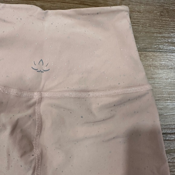 Beyond Yoga Sportsflex Alloy Ombré High Waisted Midi Yoga Leggings - Picture 7 of 7